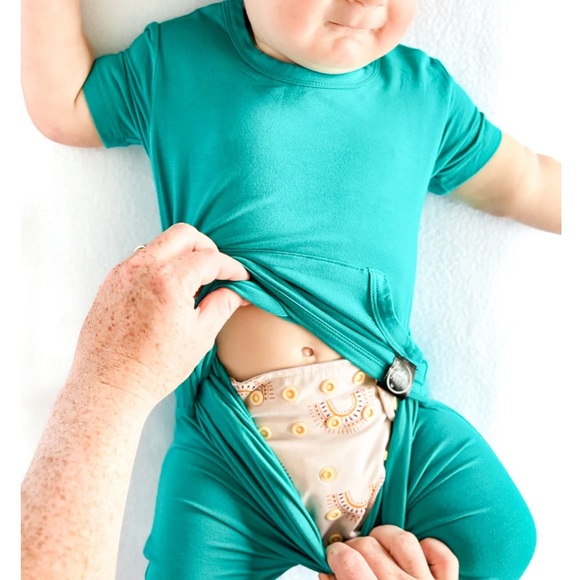 Ready Set Rompers. Front Opening. 2-3T - Picture 12 of 15